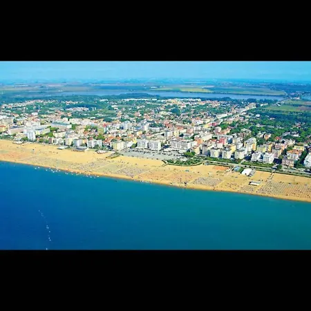 Flat 200 Meters From The - By Beahost Bibione